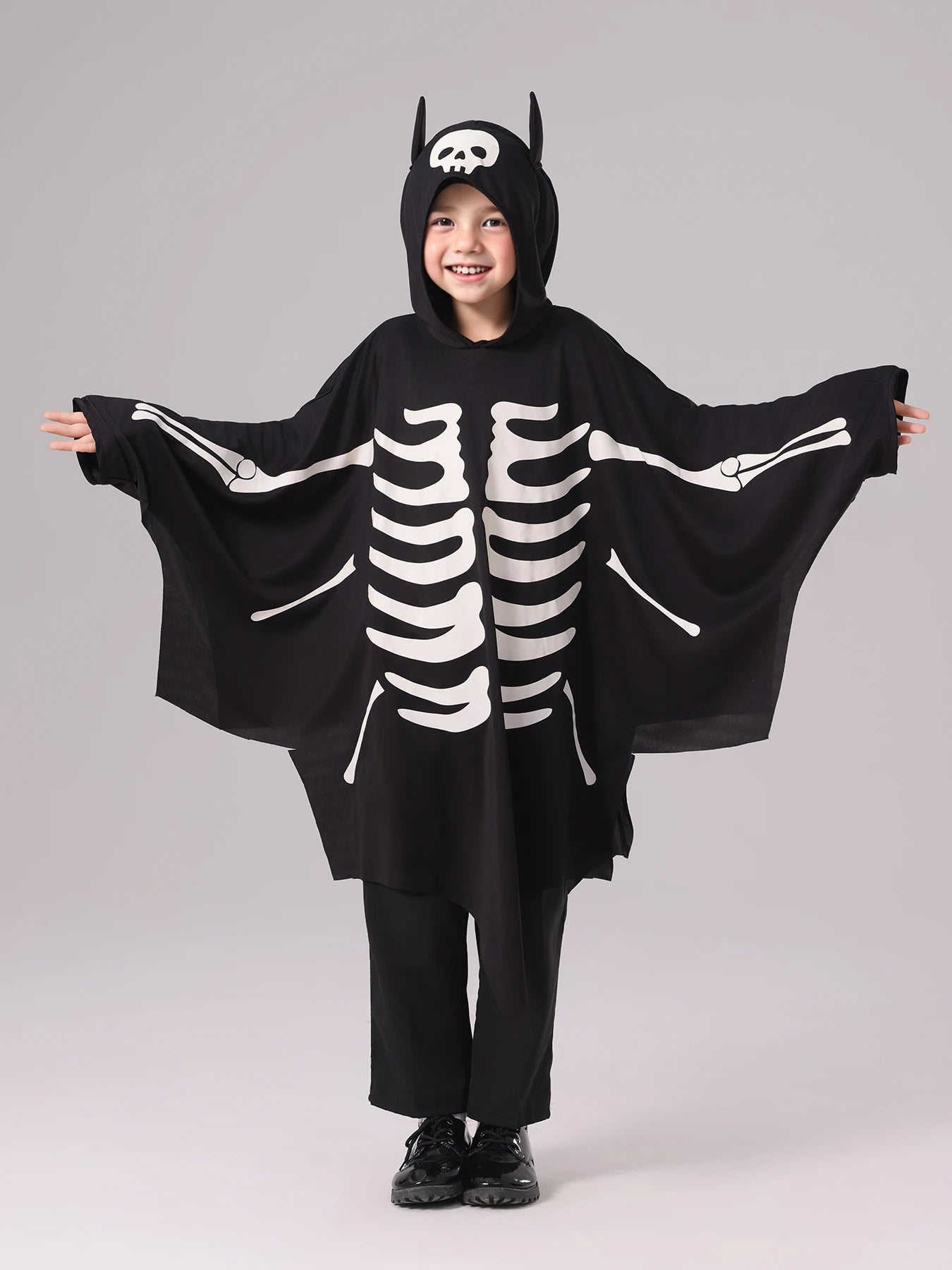 Glow In The Dark Kids Ghostly Bat Cape